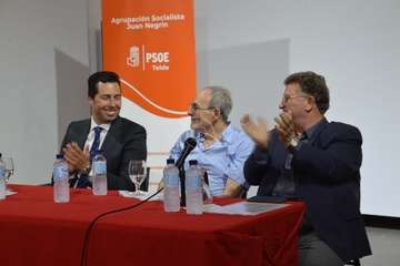 El PSOE rinde homenaje al exconcejal José Alcaraz/TA.